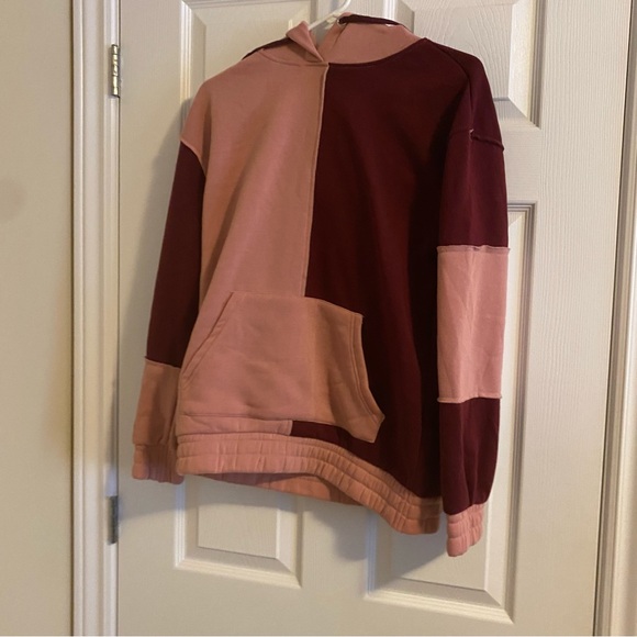 Assorted tops - Picture 13 of 15